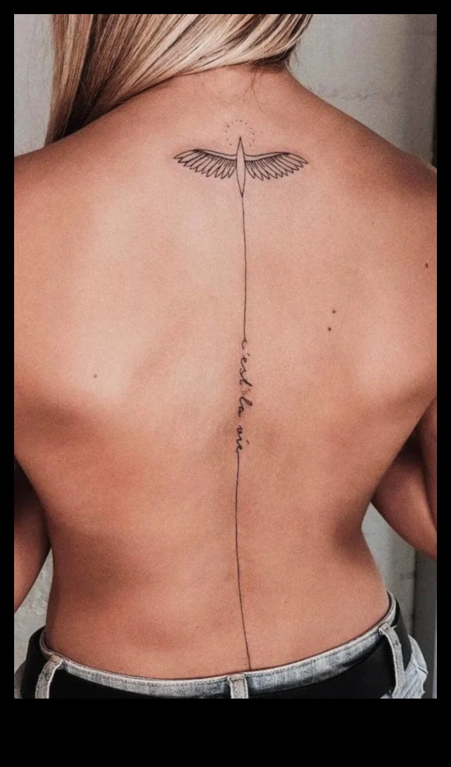 قماش العمود الفقري: استكشاف فن الوشم الخلفي الملحمي